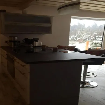 Traumhafte Berghuette In Alleinlage Am Waldrand Mit Panoramablick Fuer Ein Verliebtes Paerchen *